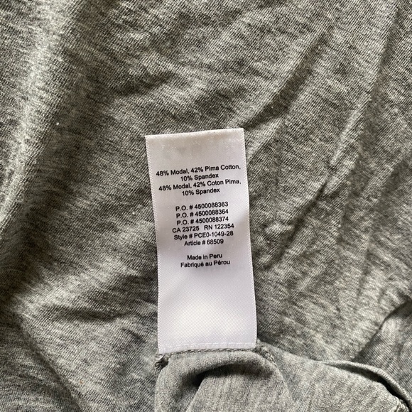 The Group by Babaton Twist Front Grey Tshirt Size Small - Picture 2 of 3